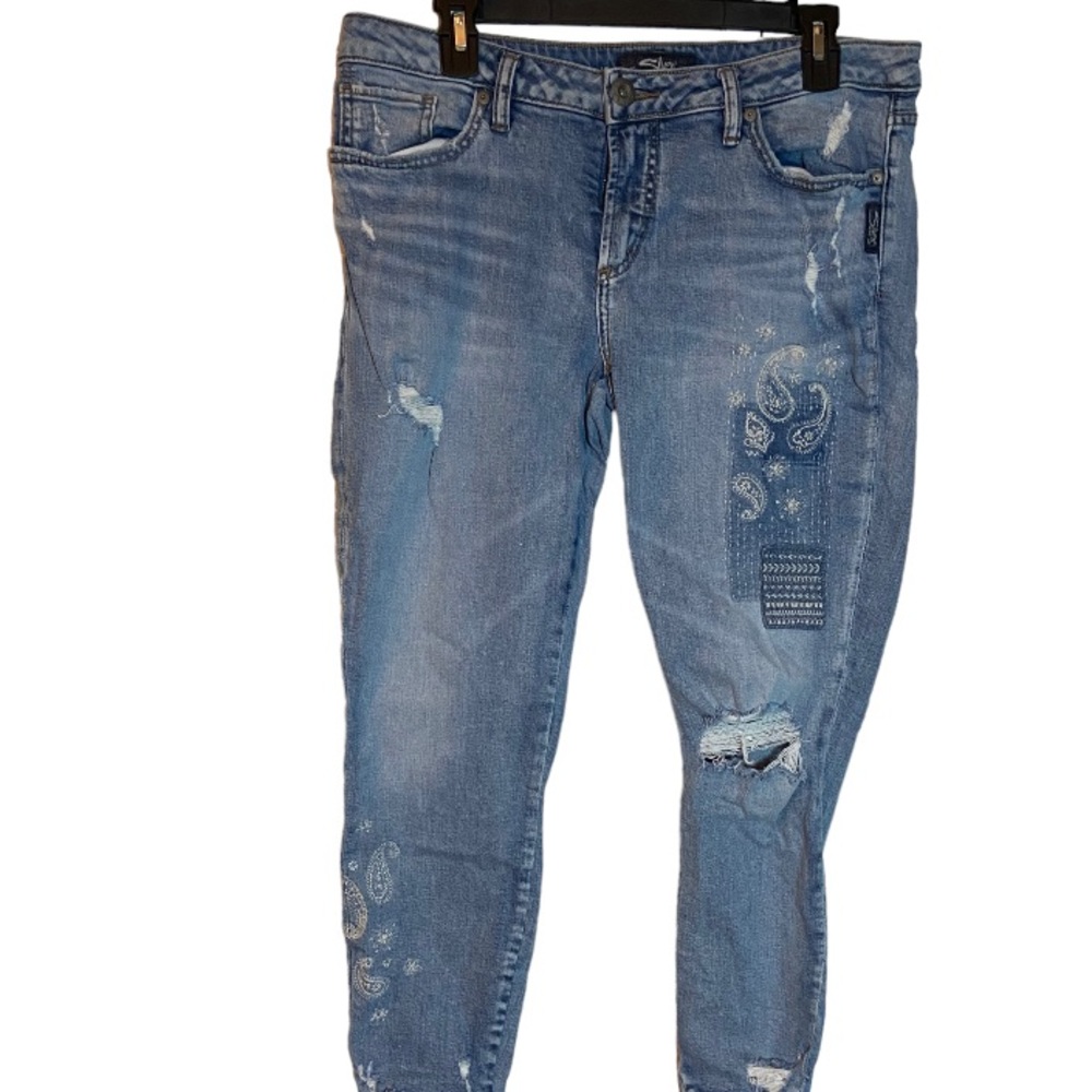 Silver Aiko skinny jeans. Size 32/27 . Super cute perf condition